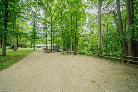2398 Chenango Rd, Wakeman, OH 44889 photo 3