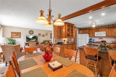 6355 S Hedrick Ln, Ashtabula, OH 44004 photo 15