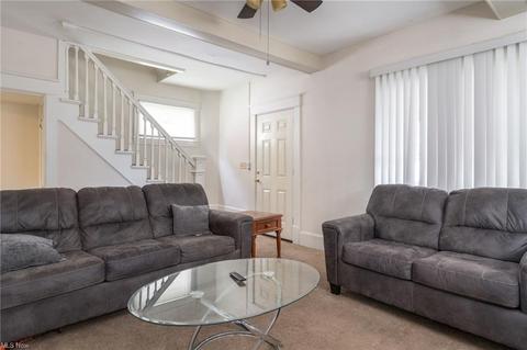 144 Morrison St, Struthers, OH 44471 photo 3