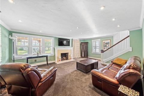 214 Baker St, Berea, OH 44017 photo 8