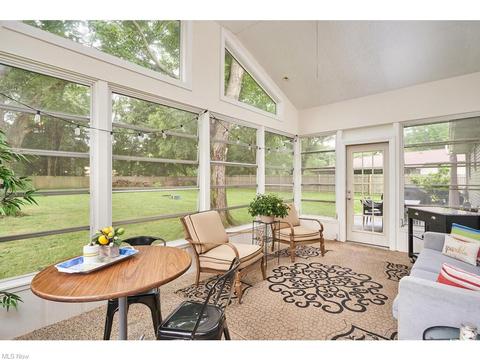 1586 Centerview Dr, Copley, OH 44321 photo 9