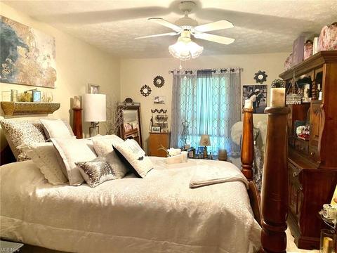 105 Bentley Dr, Elyria, OH 44035 photo 6