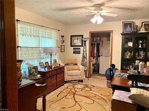 105 Bentley Dr, Elyria, OH 44035 photo 5