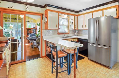 1806 Rush Rd, Wickliffe, OH 44092 photo 4