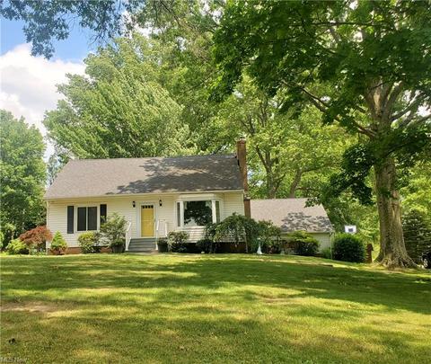 8065 Wright Rd, Broadview Heights, OH 44147 photo 1