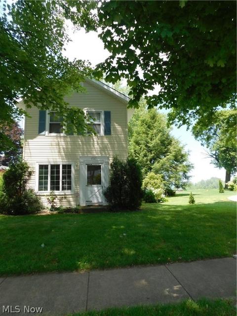 1727 Walnut Blvd, Ashtabula, OH 44004 photo 1