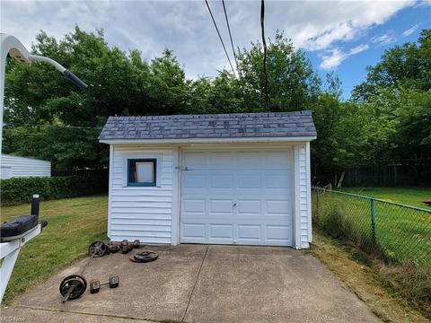 441 E 275th St, Euclid, OH 44132 photo 25
