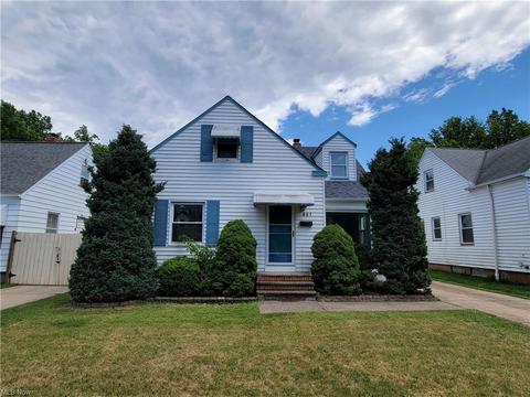 441 E 275th St, Euclid, OH 44132 photo 1