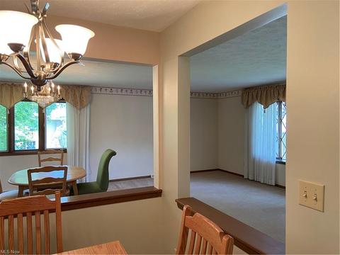 7750 Fleger Dr, Parma, OH 44134 photo 9