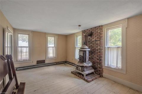 746 E Main St, Madison, OH 44057 photo 17