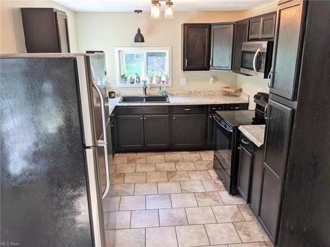 3899 Cook Rd, Rootstown, OH 44272 photo 2