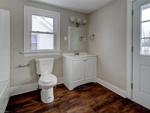 1890 E 34th St, Lorain, OH 44055 photo 22