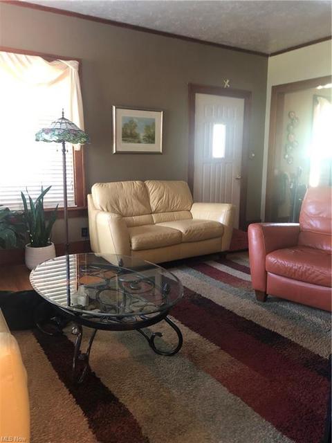 1805 Maple St, Wickliffe, OH 44092 photo 5