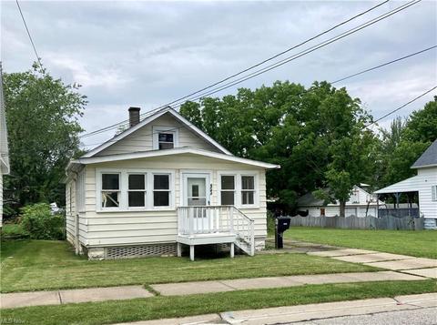 5242 Beech Ave, Maple Heights, OH 44137 photo 2