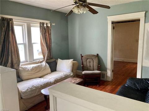 5242 Beech Ave, Maple Heights, OH 44137 photo 14