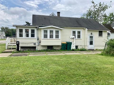 5242 Beech Ave, Maple Heights, OH 44137 photo 5
