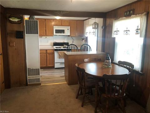 17 Lake Hurst Dr, Ashtabula, OH 44004 photo 8