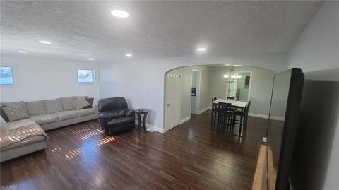 381 Penfield Ave, Elyria, OH 44035 photo 5