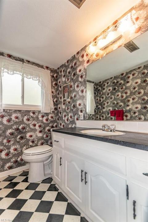 5357 Oakridge Dr, Willoughby, OH 44094 photo 22
