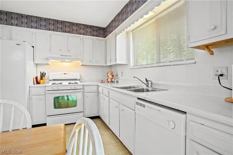 628 Augdon Dr, Elyria, OH 44035 photo 6
