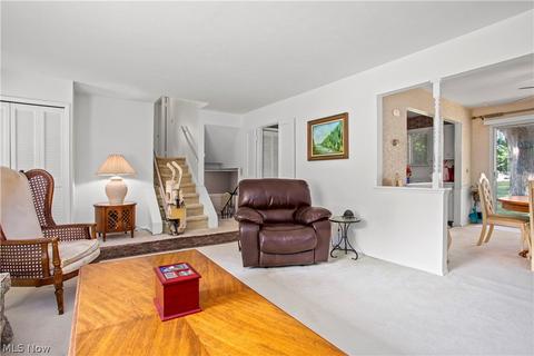 628 Augdon Dr, Elyria, OH 44035 photo 4