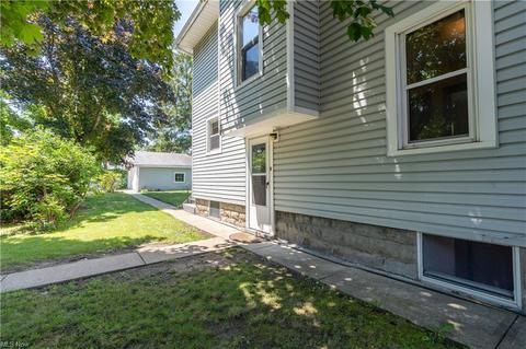 116 E Mapledale Ave, Akron, OH 44301 photo 5