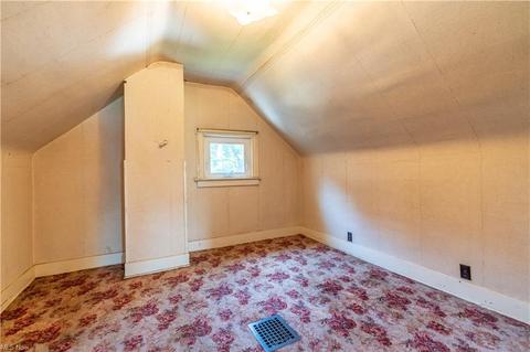 116 E Mapledale Ave, Akron, OH 44301 photo 24
