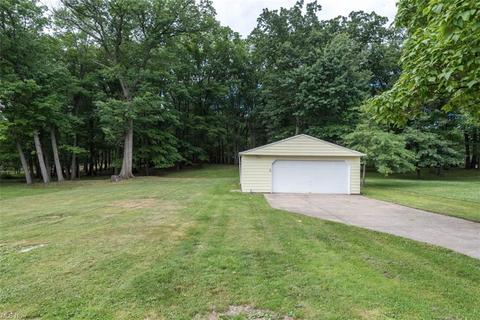 4802 W Ridgewood Dr, Parma, OH 44134 photo 4