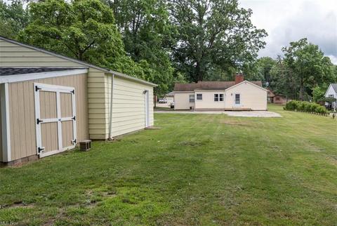 4802 W Ridgewood Dr, Parma, OH 44134 photo 6