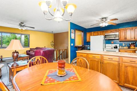507 Kansas Ave, Elyria, OH 44035 photo 8