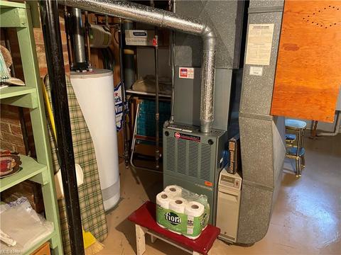 6434 Ledgebrook Dr, Brook Park, OH 44142 photo 20