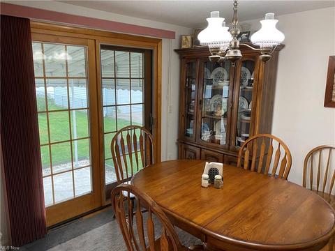 6434 Ledgebrook Dr, Brook Park, OH 44142 photo 2