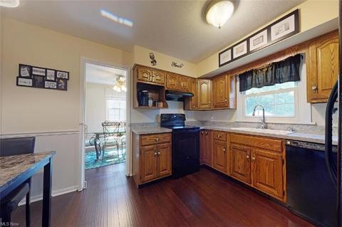 261 Colgate Ave, Elyria, OH 44035 photo 11