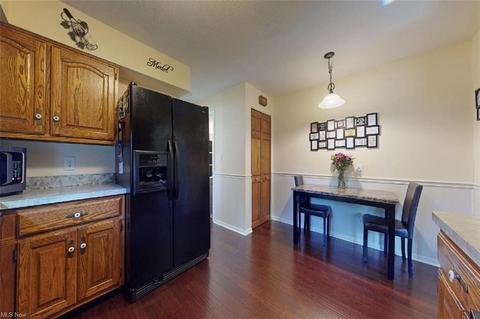 261 Colgate Ave, Elyria, OH 44035 photo 9