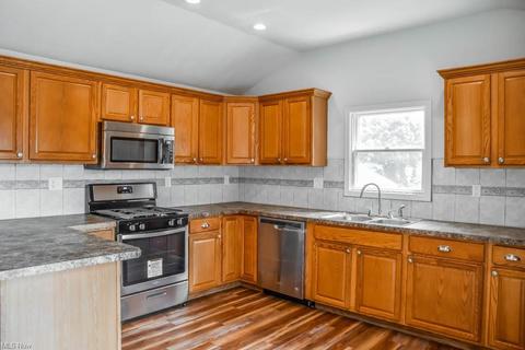 416 Valleyview Ave NW, Canton, OH 44708 photo 5