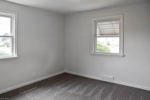 416 Valleyview Ave NW, Canton, OH 44708 photo 12