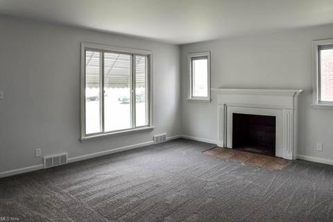 416 Valleyview Ave NW, Canton, OH 44708 photo 3