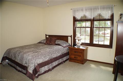 5835 Royal Dr, Willoughby, OH 44094 photo 18