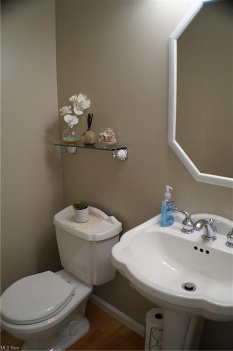 5835 Royal Dr, Willoughby, OH 44094 photo 13