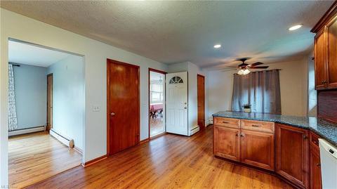 1310 Dunkeith Dr NW, Canton, OH 44708 photo 8