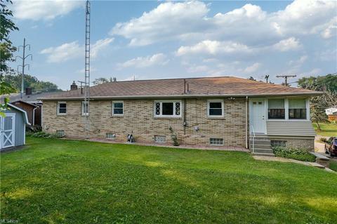 1310 Dunkeith Dr NW, Canton, OH 44708 photo 4