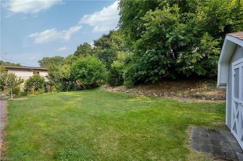 1310 Dunkeith Dr NW, Canton, OH 44708 photo 3