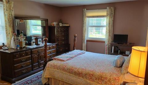 403 Southampton Ct, Huron, OH 44839 photo 13