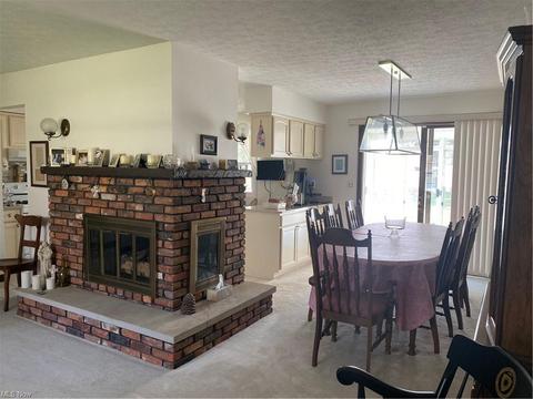 2818 Hedrick Ln, Ashtabula, OH 44004 photo 4