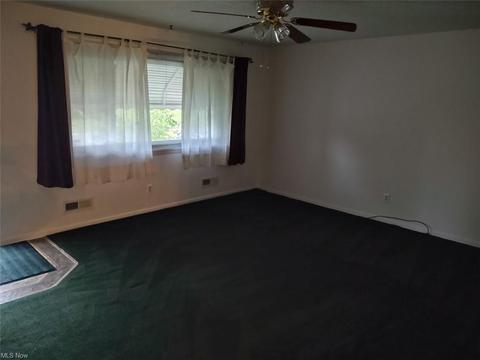 45 E 206 St, Euclid, OH 44123 photo 4