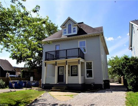557 Ohio St, Elyria, OH 44035 photo 1
