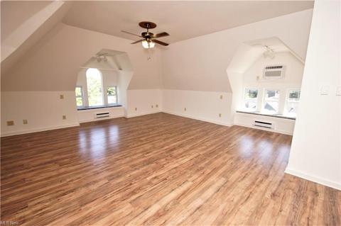 557 Ohio St, Elyria, OH 44035 photo 8
