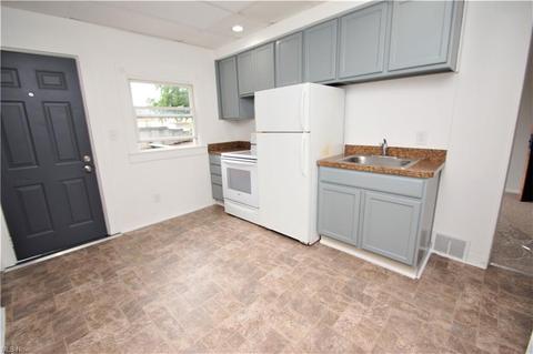 557 Ohio St, Elyria, OH 44035 photo 13