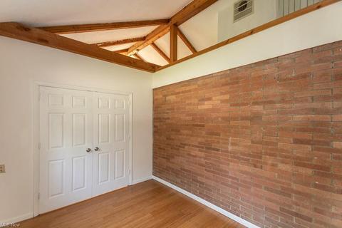 9440 Headlands Rd, Mentor, OH 44060 photo 25