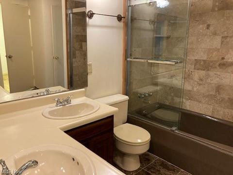 9440 Headlands Rd, Mentor, OH 44060 photo 30